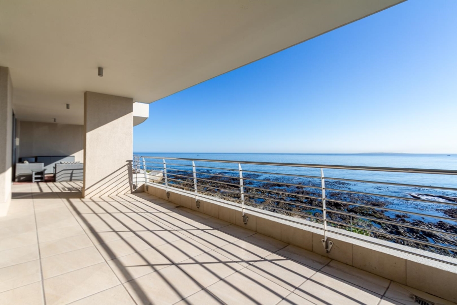 3 Bedroom Property for Sale in Mouille Point Western Cape